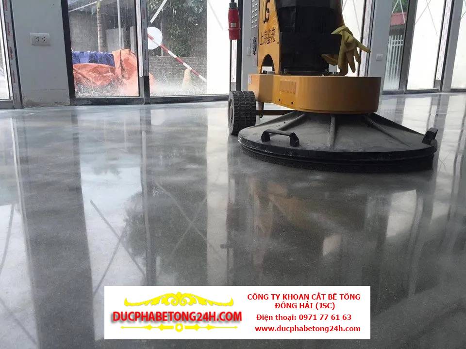 6 cách xử lý nền bê tông bị bụi hiệu quả cho gia chủ