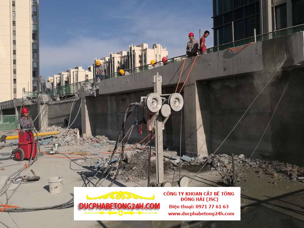 Cắt tường bê tông bằng lưỡi cắt kim cương