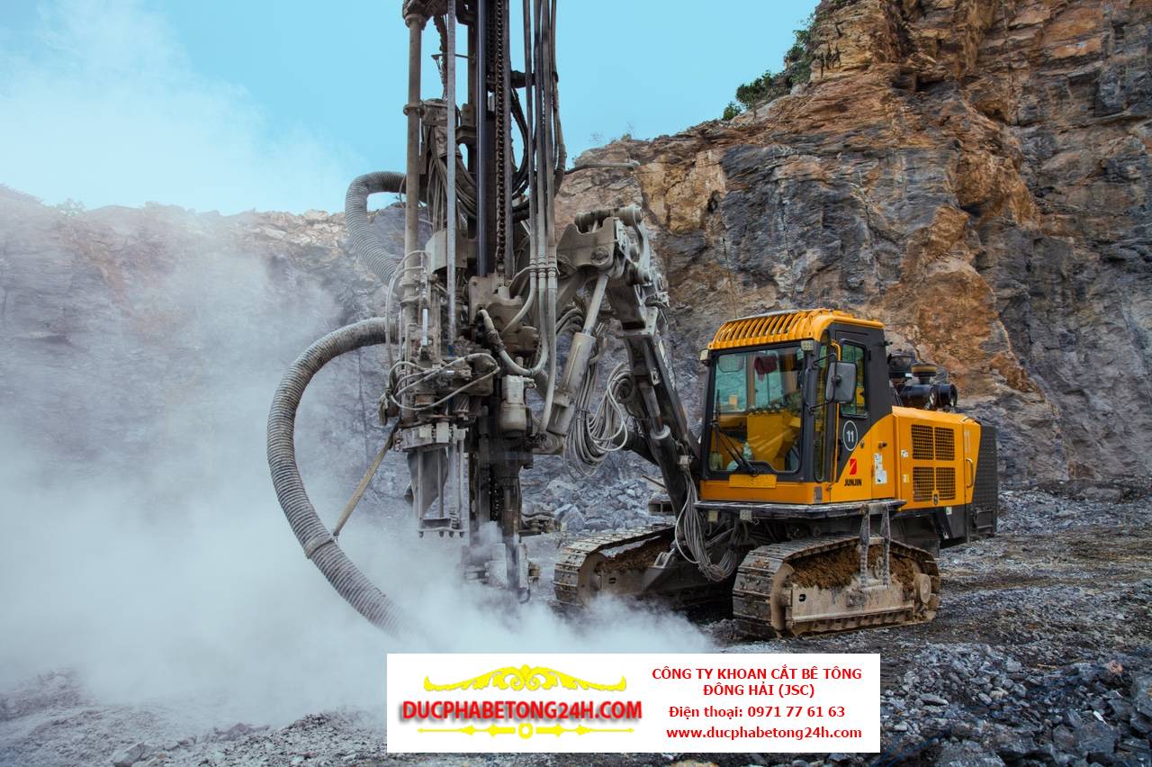 Dịch vụ cho thuê máy xúc, máy đục thủy lực chuyên dụng